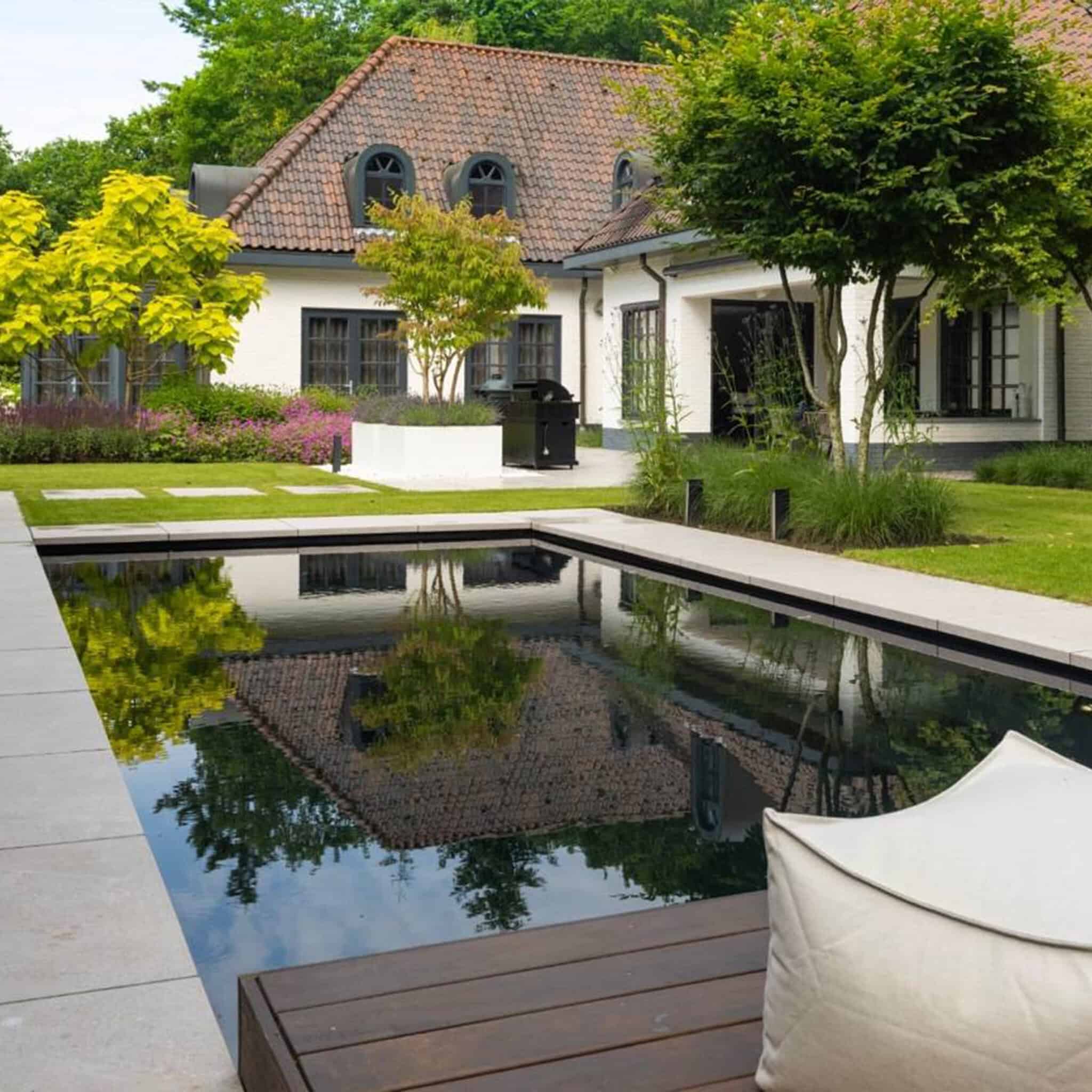 Tuinonderhoud-Dutch-Quality-Gardens-1x1-07